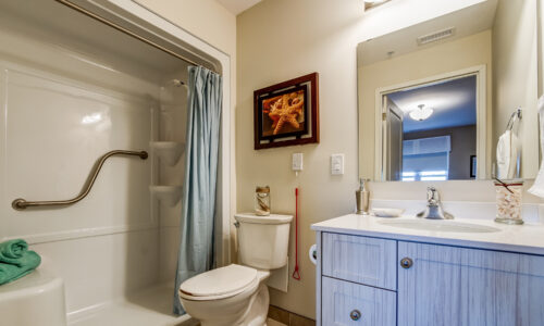 Bathroom in suite at Oakcrossing Retirement Living