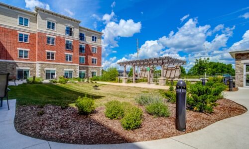 Courtyard outside at Oakcrossing Retirement Living